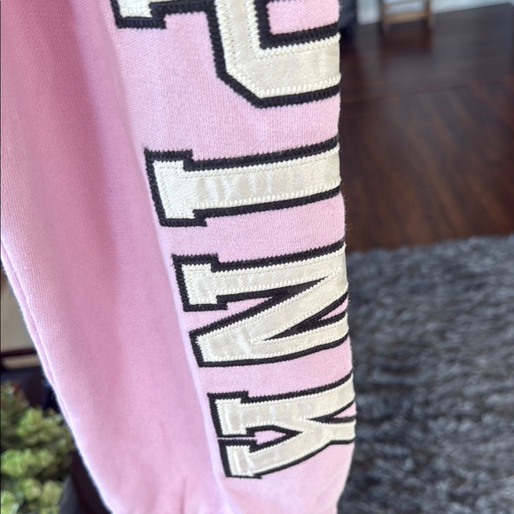 🎀 Victoria's Secret Pink Sweatpants 🎀 - Picture 2 of 5